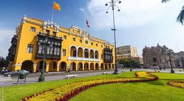 Plaza de Armas ve yakınlarında turlayın  
