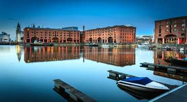 Albert Dock’taki mekanları keşfedin
