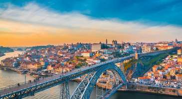 Luis I Köprüsü’nden eşsiz gün batımı manzarasının seyrine dalın  