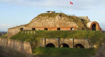 Aziz Peter Dağı’nda doğal güzellikleri görün  