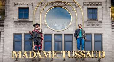 Madame Tussauds Müzesi’ndeki ünlüler geçidinden yürüyün