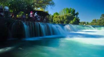 Manavgat Şelalesi’nin serin atmosferinde soluklanın  