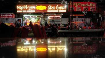 Manek Chowk’ın gündüzünü ve gecesini fotoğraflayın