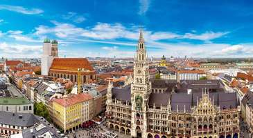 Marienplatz ve çevresinde turlayın 