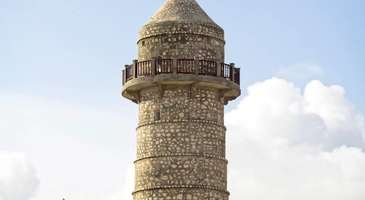 Arb’a Rukun Camii’ni ziyaret edin  