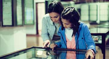 Musée National Zabana’daki (Demaght Müzesi) eserleri inceleyin