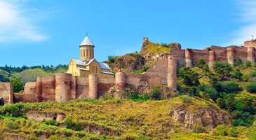 Narikala Kalesi’ne tırmanın