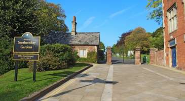 Yemyeşil parklarda şehre mola verin