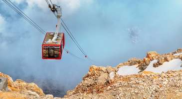Olympos Teleferik ile ‘Tanrıların Dağı’na tırmanın, müthiş bir günbatımı izleyin