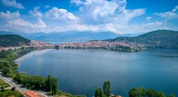 Orestiada Gölü’nde keyifli bir gezintiye çıkın