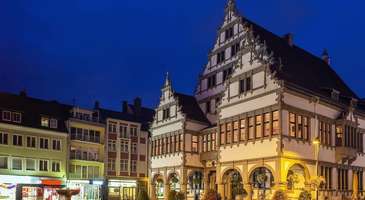 Paderborn’un tarihi sokaklarında dolaşın 