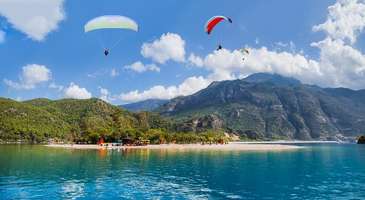 Olympos Dağı’ndan paraşütle atlayın