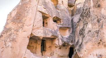 Paşabağ peribacalarıyla poz verin  