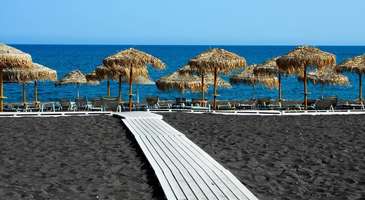 Perivolos Plajı