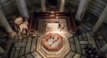 Pisa Vaftizhanesi’ni görün  