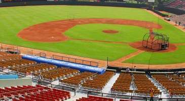 Quisqueya Stadyumu’nda maç izleyin