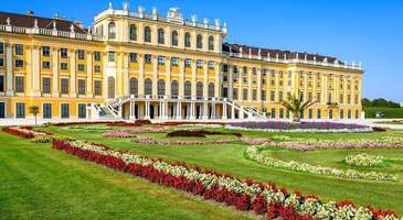 Schönbrunn Sarayı'nın içini görün