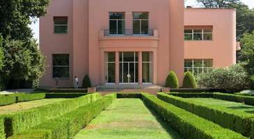 Serralves Vakfı Çağdaş Sanat Müzesi’nde eserleri inceleyin 