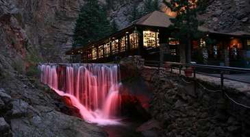 Seven Falls’ta fotoğraf çekilin
