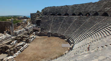 Side Antik Tiyatrosu