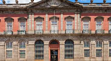 Soares dos Reis Ulusal Müzesi’ni gezin  