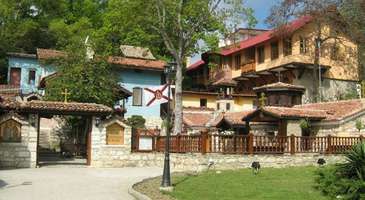 St. Constantin ve Helena Manastırı