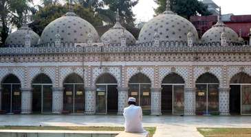 İslam sanatının ihtişamına tanık olun