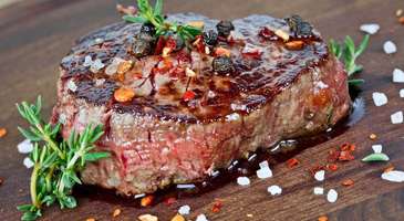 Mikonos mutfağının eşsiz lezzetlerini deneyin