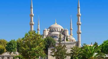Sultan Ahmet Camii'nin minarelerine yakından bakın