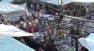 Souk Al Ahad'da alışveriş yapın
