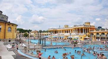 Széchenyi Hamamlarını ziyaret edin