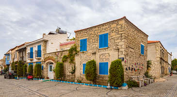 Taş Evler