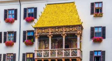 The Golden Roof’u yakından görün