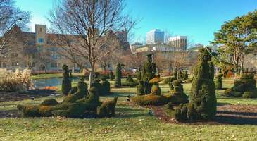 Gün doğumunda Topiary Park’ta doğa yürüyüşü yapın