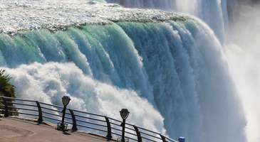 Niagara Şelaleleri'ni gör