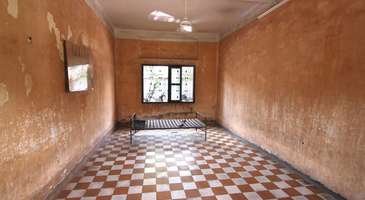 Cesaretinizi toplayın ve Toul Slong Genocide ile Choueung Ek’i gezin