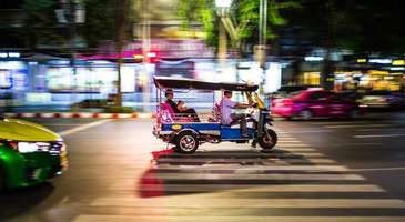 Tuk Tuk ile yolculuk yapın