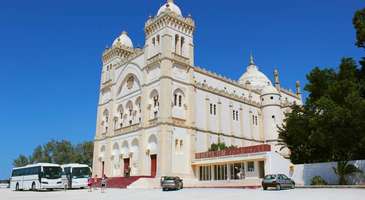 Dar Ben Abdallah Müzesi’nde sergilenen eserleri görün  