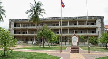 Tuol Sleng Soykırım Müzesi