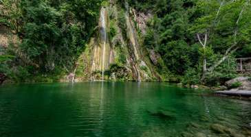 Uçansu Şelalesi’nin muhteşem doğasında ruhunuzu yenileyin