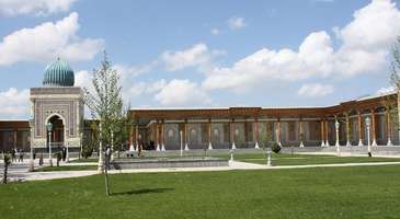 Hz. İmam Meydanı