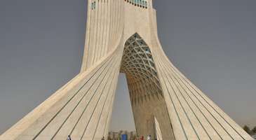 Azadi Kulesi