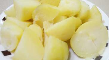 Boilet potatoes