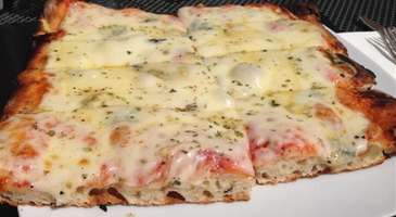 Uruguay Usulü Pizza