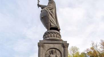 Büyük Vladimir Heykeli