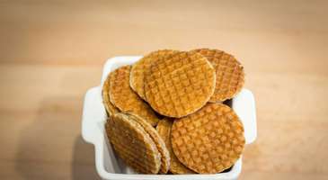 Seyahatinize karamelli stroopwaffle’ı deneyerek başlayın