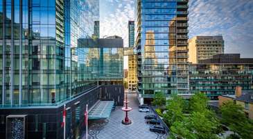 Yorkville ve çevresinde turla 