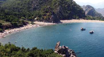 Mavi tura çıkın ve civardaki koylarda yüzün  