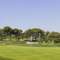 Ülkemizin en büyük golf sahalarının bulunduğu Belek’te golf oynayın, tertemiz sahillerinde deniz, kum ve güneşin tadını çıkarın