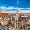 Marienplatz ve çevresinde turlayın 